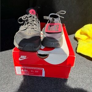 Nike Kids Black Huarache Run Ultra Shoes